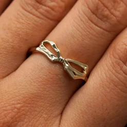 Bow Ring