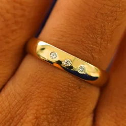 Curvy Mirror Band