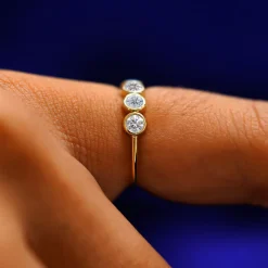 5 Diamonds Ring