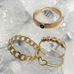 5 Diamonds Ring