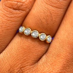 5 Diamonds Ring