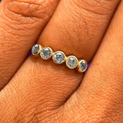 5 Diamonds Ring