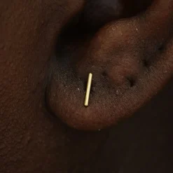 Medium Line Earring