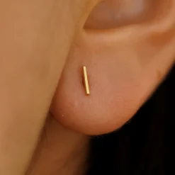Medium Line Earring