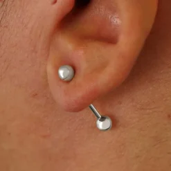 Medium Straight Barbell Piercing