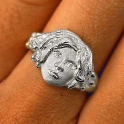 Medusa Ring