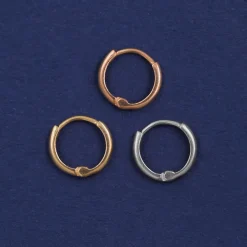 Mini Curvy Huggie Hoops