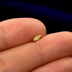 Mini Leaf Earring