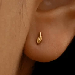 Mini Leaf Earring