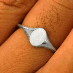 Oval Signet Ring