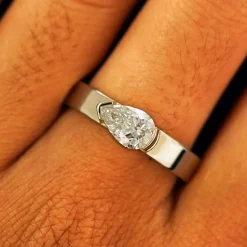 Pear Lab Diamond Ring