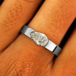Pear Lab Diamond Ring