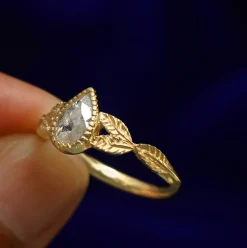 Pear Salt and Pepper Diamond Leaves Ring