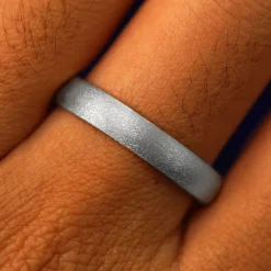 Platinum Curvy Stardust Band