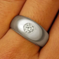 Round Lab Diamond Puffy Signet Ring