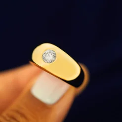 Round Lab Diamond Puffy Signet Ring