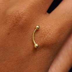 Small Curved Barbell Piercing