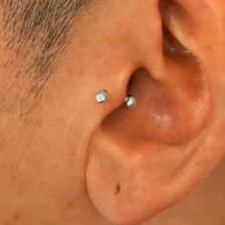 Small Curved Barbell Piercing