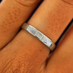 Square Carre Cut Diamond Band